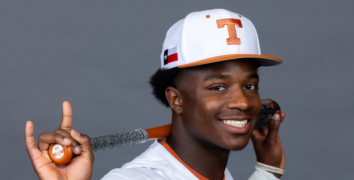 No. 3 Texas hosts upstart Michigan State for weekend series