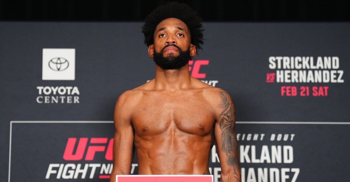 UFC Houston weigh-in results: Phil Rowe has scale scare, avoids third weight miss
