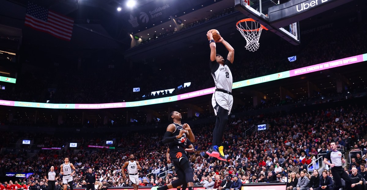 San Antonio at Toronto, Final Score: Spurs ride fourth-quarter comeback to 110-107 win