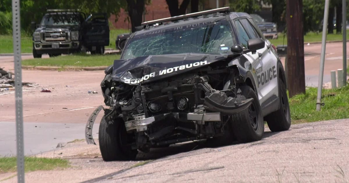 Hundreds of Houston Police and Fire crashes reported: What's the cost?