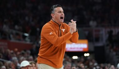 Texas puts four-game winning streak on the line against LSU