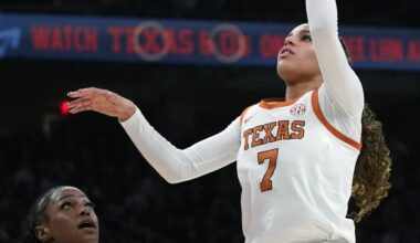 No 4. Texas shuts down No.10 Oklahoma in Red River Rivalry, 78-70