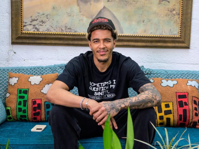 San Antonio Spurs waive Jeremy Sochan