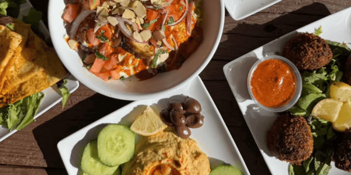 Kebabalicious opens at Drinks Lounge in East Austin