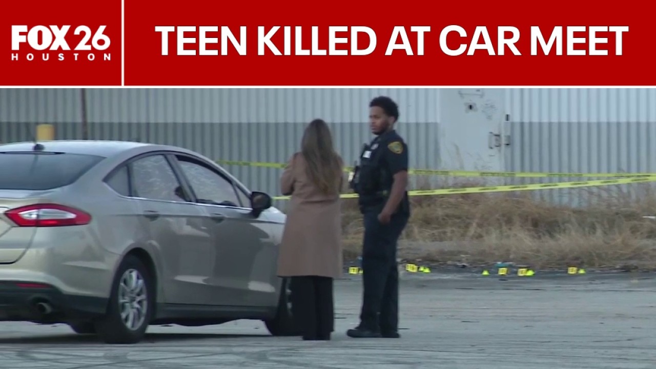 Teen killed in car meet shooting outside abandoned Houston mall