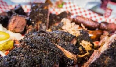 Guy Fieri shows up for BBQ in this Dallas restaurant news