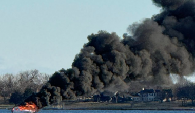 Two rescued after boat fire on Lake Ray Hubbard, authorities say