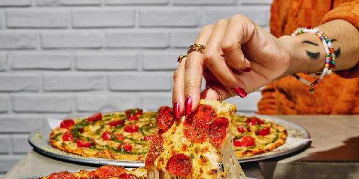 Plano-based Pizza Hut to close 250 U.S. restaurants