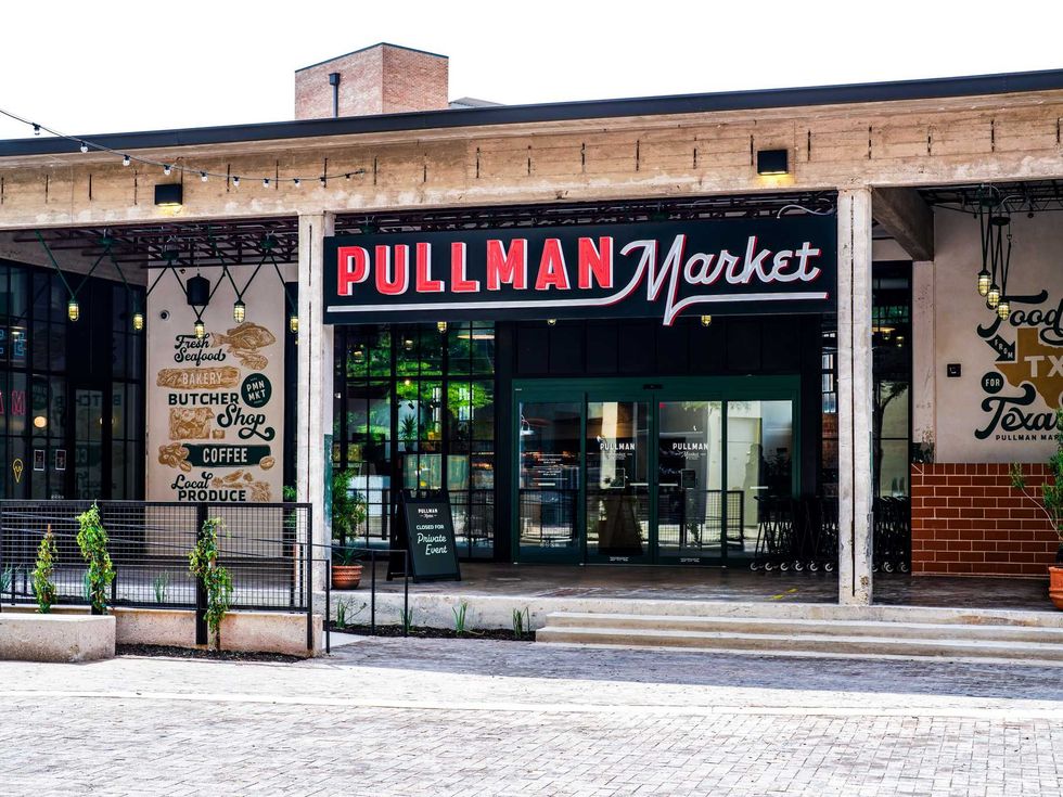 Pullman Market, San Antonio, Pearl