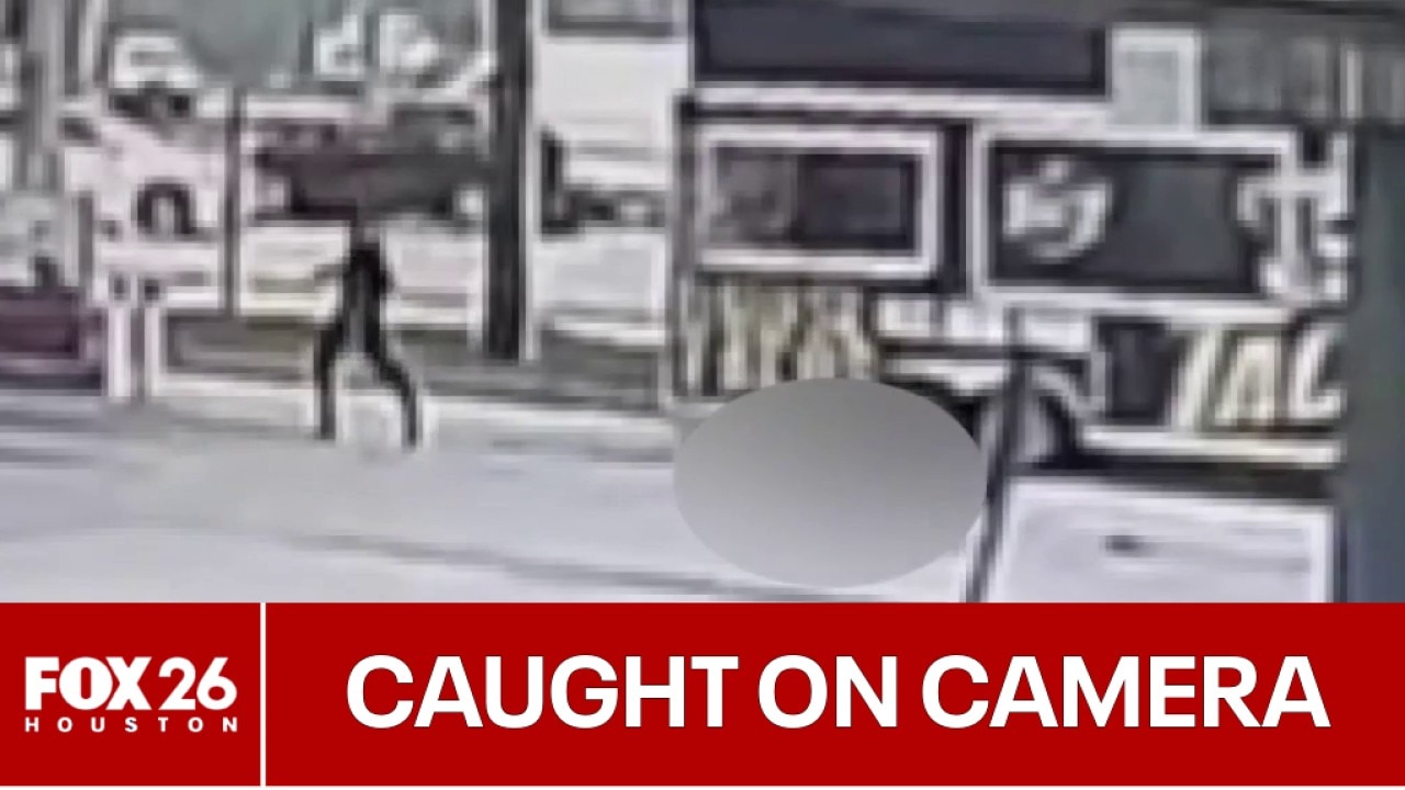 Man shot, killed in Harris County store parking lot