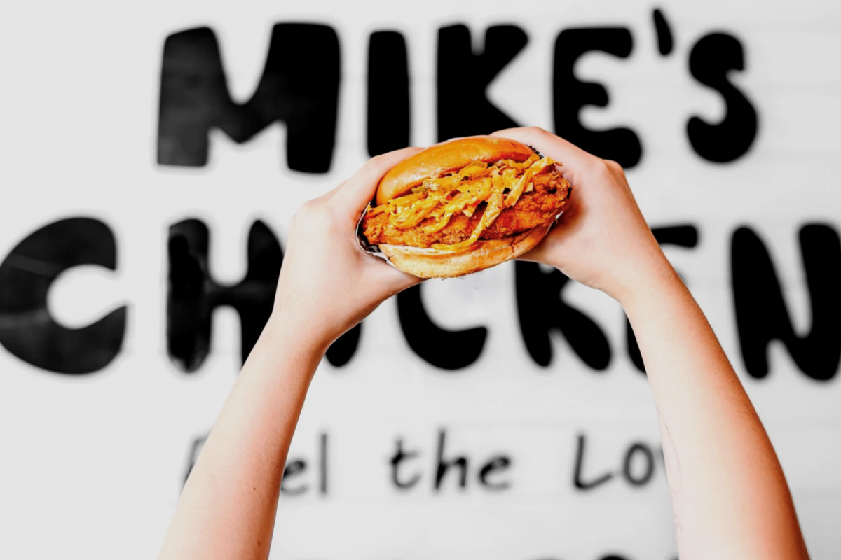 Dallas Favorite Mike’s Chicken Reveals Opening Day For Plano Debut - Local Profile