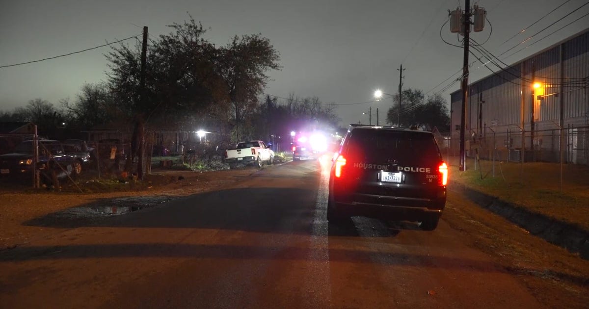 Granville Drive shooting: Suspect shoots into ex-girlfriend's home, teen injured