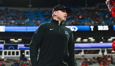 Cowboys hire Scott Symons as inside linebackers coach