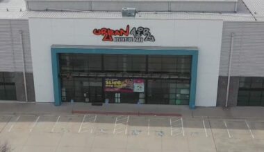 Videos show chaos outside north Fort Worth Urban Air after fake teen event spreads online