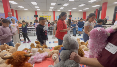 Sanders Elementary students receive surprise as school prepares for closure
