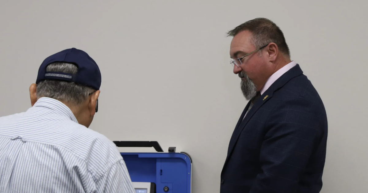 Tarrant County seeks 200 more election clerks to man March 3 primary polls