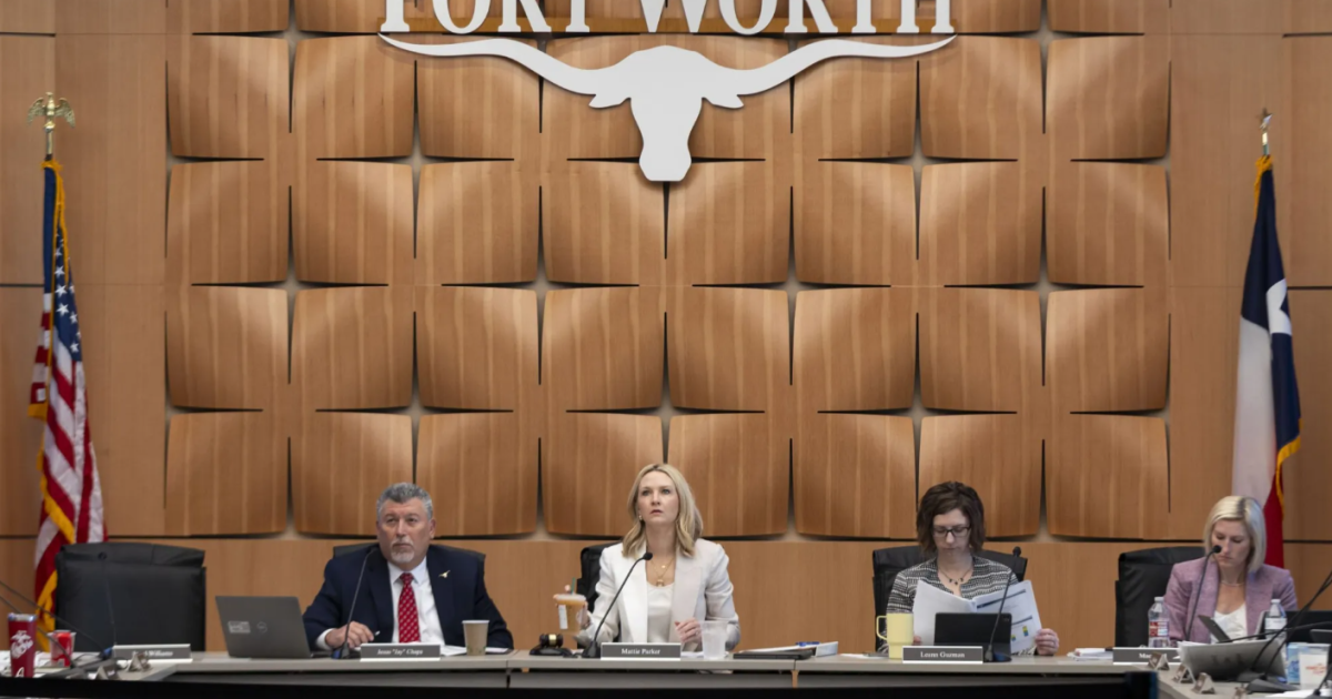Doubling council salaries, expanding city manager’s authority could be on Fort Worth’s May ballot