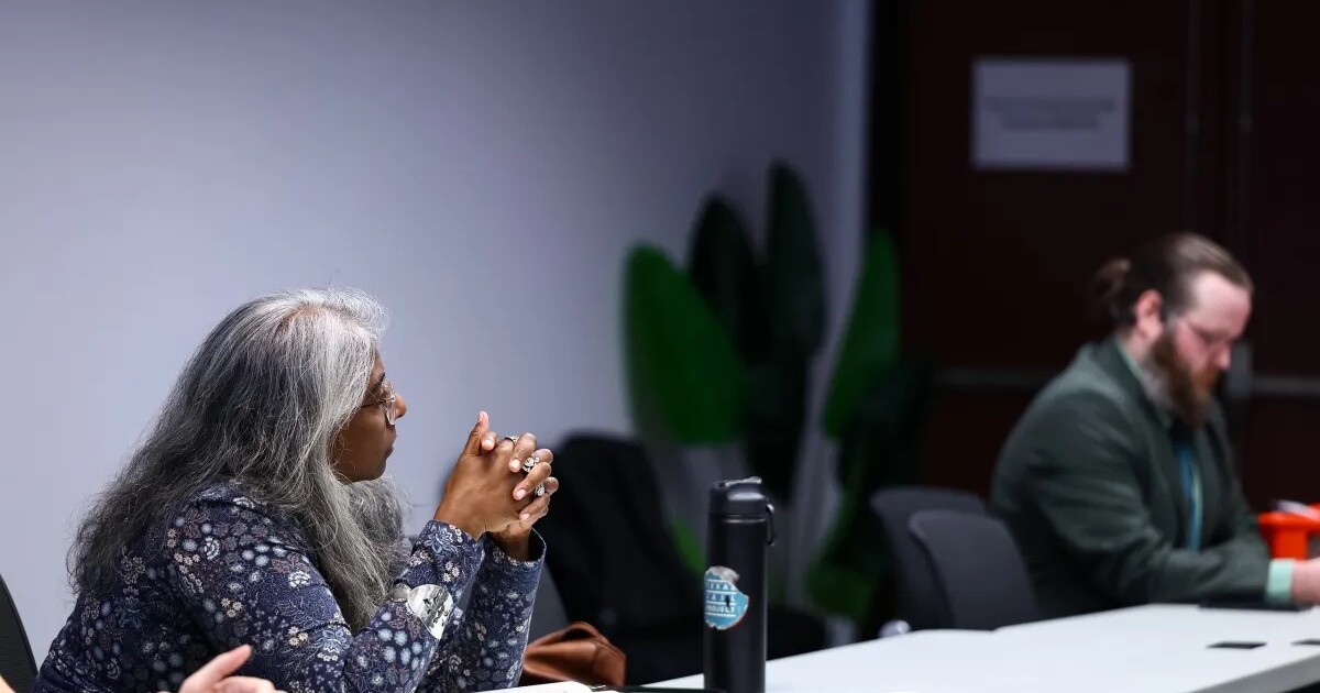 Texas jails have more than 400 pregnant inmates monthly. The state is trying to understand what happens to them.