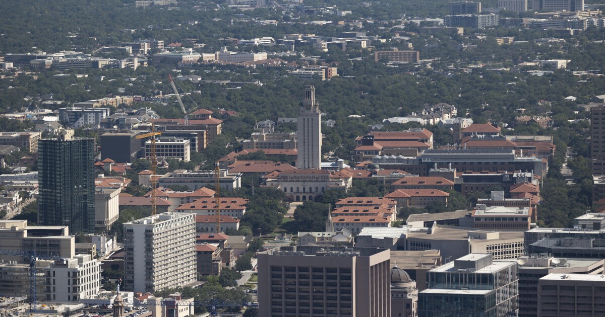 UT System votes to limit 'controversial topics' in class, raising concerns about academic freedom