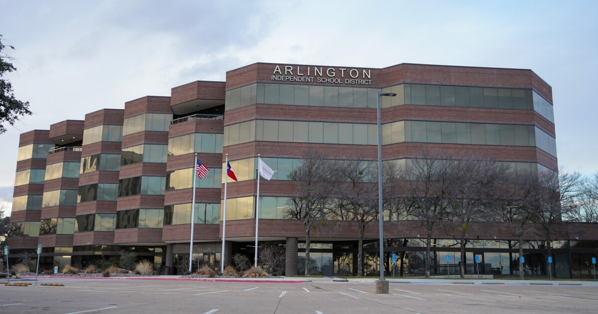 Arlington says reports of a gas leak were a false alarm with no natural gas released