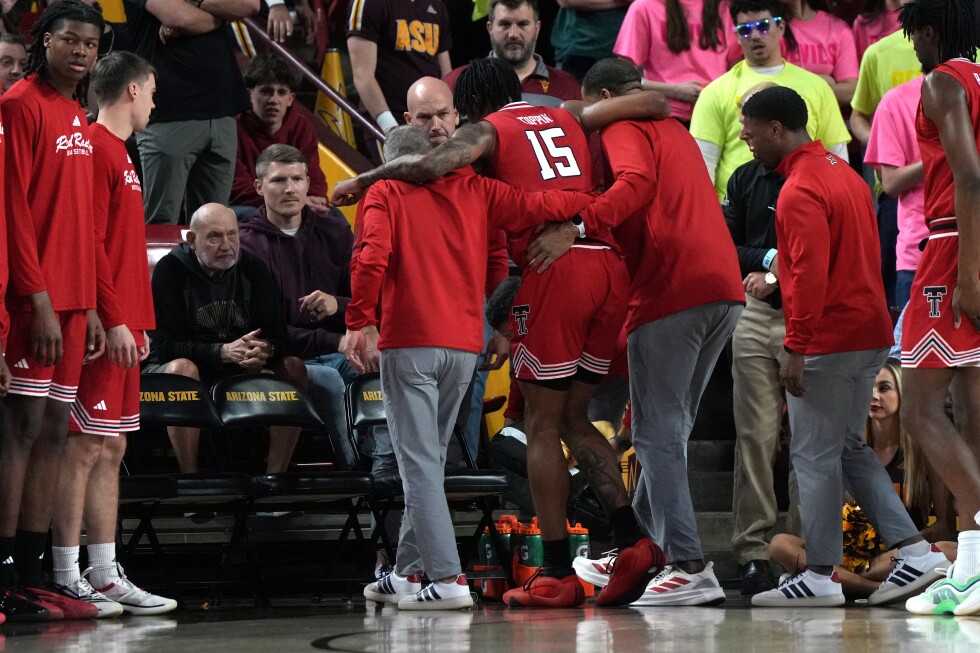 Texas Tech star JT Toppin injures leg in loss to Arizona State