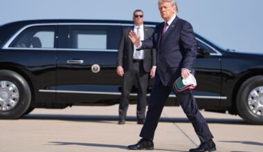 Trump arrives in Texas, home to a very hot Senate primary race