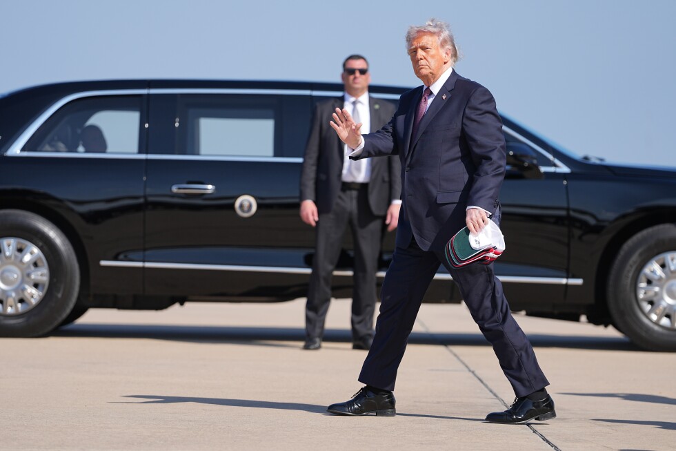 Trump arrives in Texas, home to a very hot Senate primary race