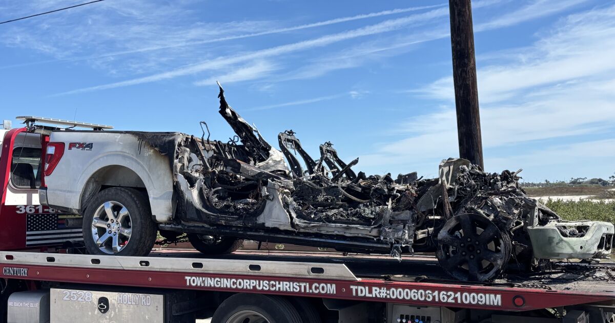 Fire damages multiple boats at Marker 37 marina in Corpus Christi,