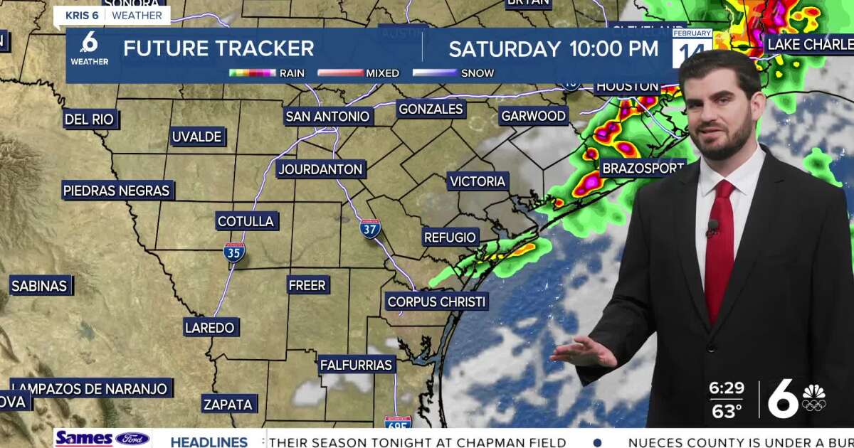 For Friday it's another foggy start with a warm and windy afternoon on the way