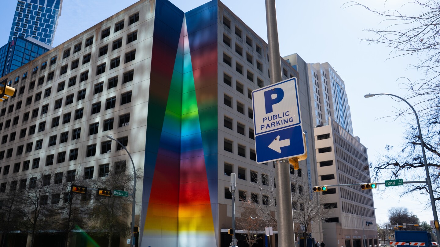 Downtown Austin Alliance debuts free parking pilot program
