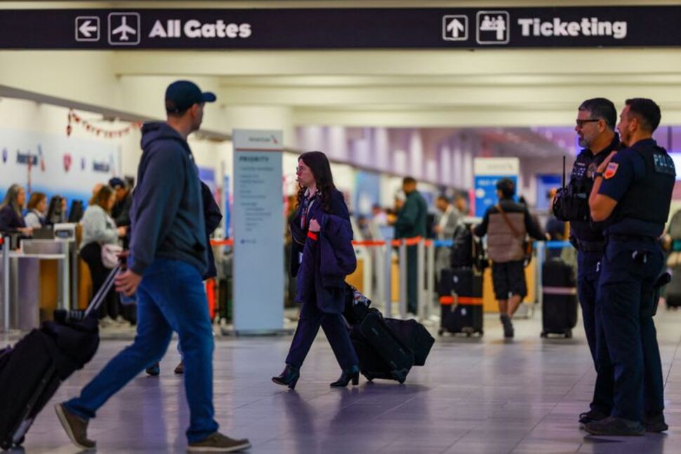 US Official Says Closing El Paso Airport Was Not Mistake, Will Brief Congress