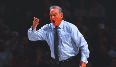 Texas Coach Vic Schaefer Rips Team After Vanderbilt Loss: 'We Have No Heart'