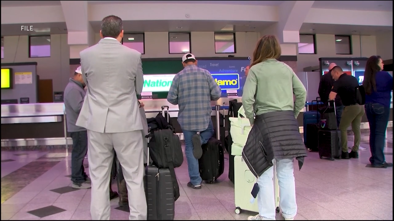 U.S Senators call for classified hearing on El Paso Airport closures