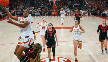 Booker's 18 points help power No. 4 Texas over No. 23 Georgia