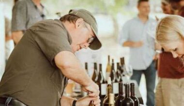 Texas wineries gather in Hill Country for tastings, panels