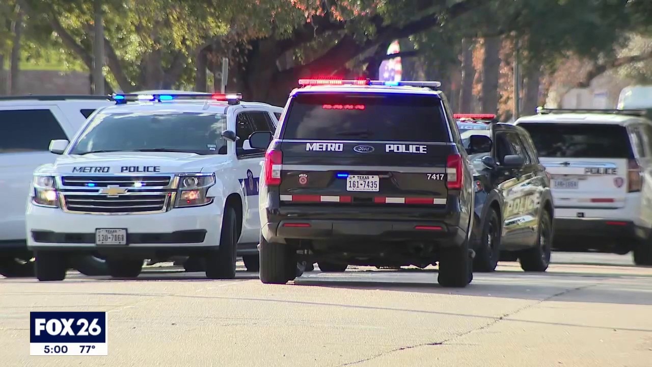 Fight on METRO bus ends with 1 person shot in the leg