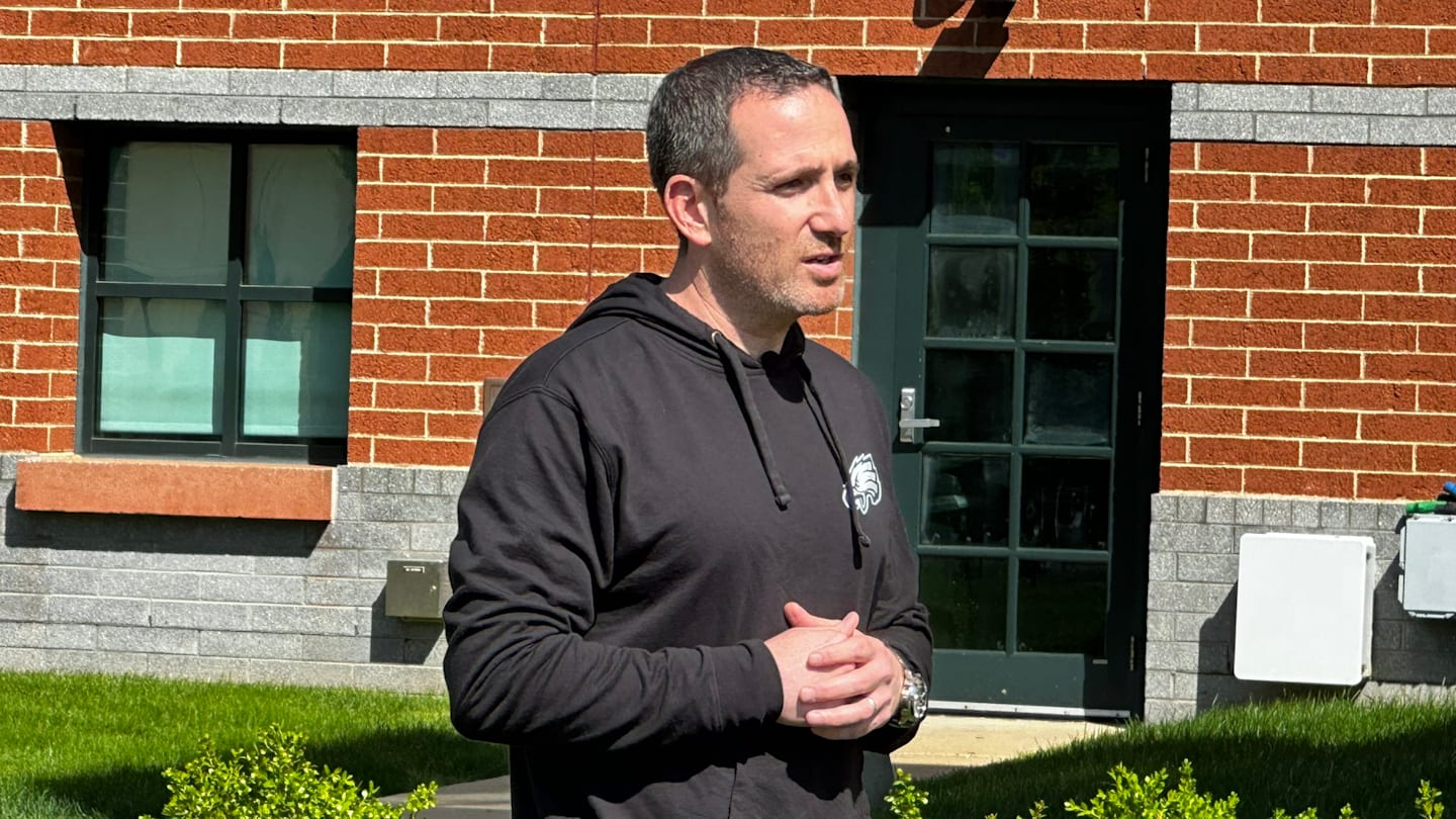 Dallas Goedert Deal Gives Eagles GM Howie Roseman More Flexibility