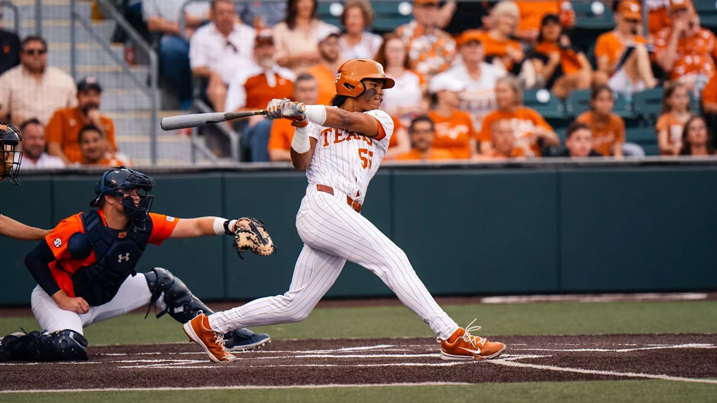 How Texas Baseball Beat Baylor to Stay Unbeaten