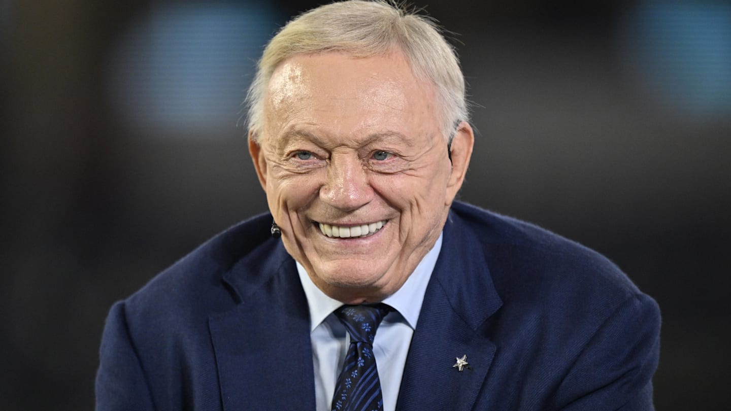 Dallas Cowboys Appear to Hint at Another NFL Free Agency Addition