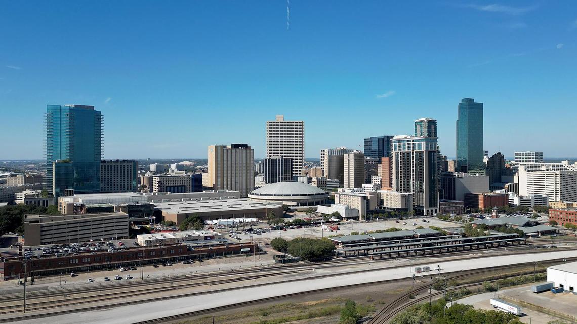 Here’s how many people Dallas-Fort Worth gained in 2025