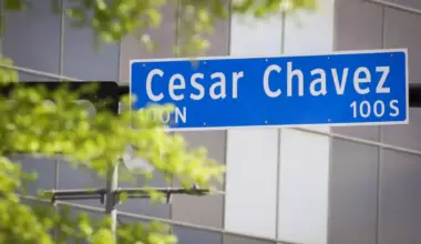 A sign for Cesar Chavez Boulevard in downtown Dallas.