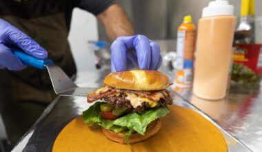Fort Worth’s best burger food truck will open a restaurant