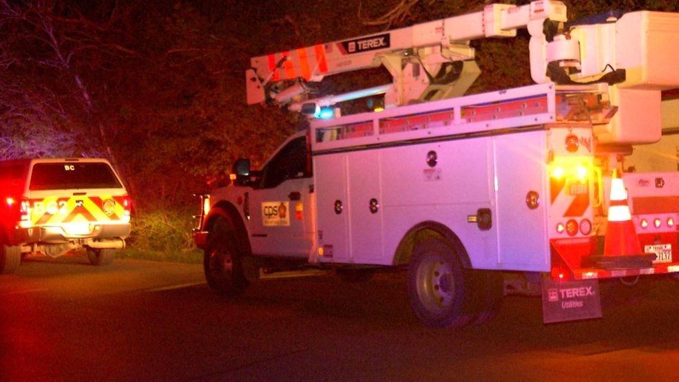 Arson investigators are looking into two suspicious overnight fires that broke out in different parts of the city. (SBG San Antonio