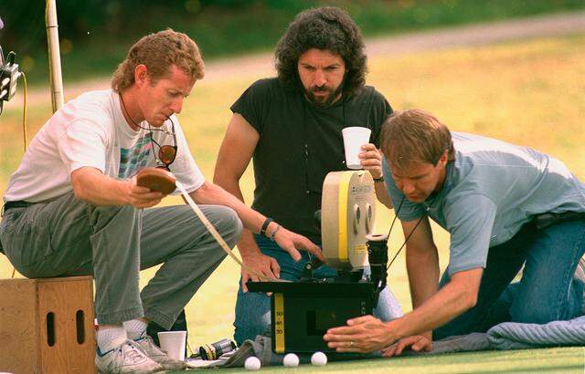May 22, 1988: At Colonial Country Club, movie director Bobby Roth watches as Mark Karen, left, and Tim Suhretdet set up camera shots during filming of HBO’s “Dead Solid Perfect” starring Randy Quaid.