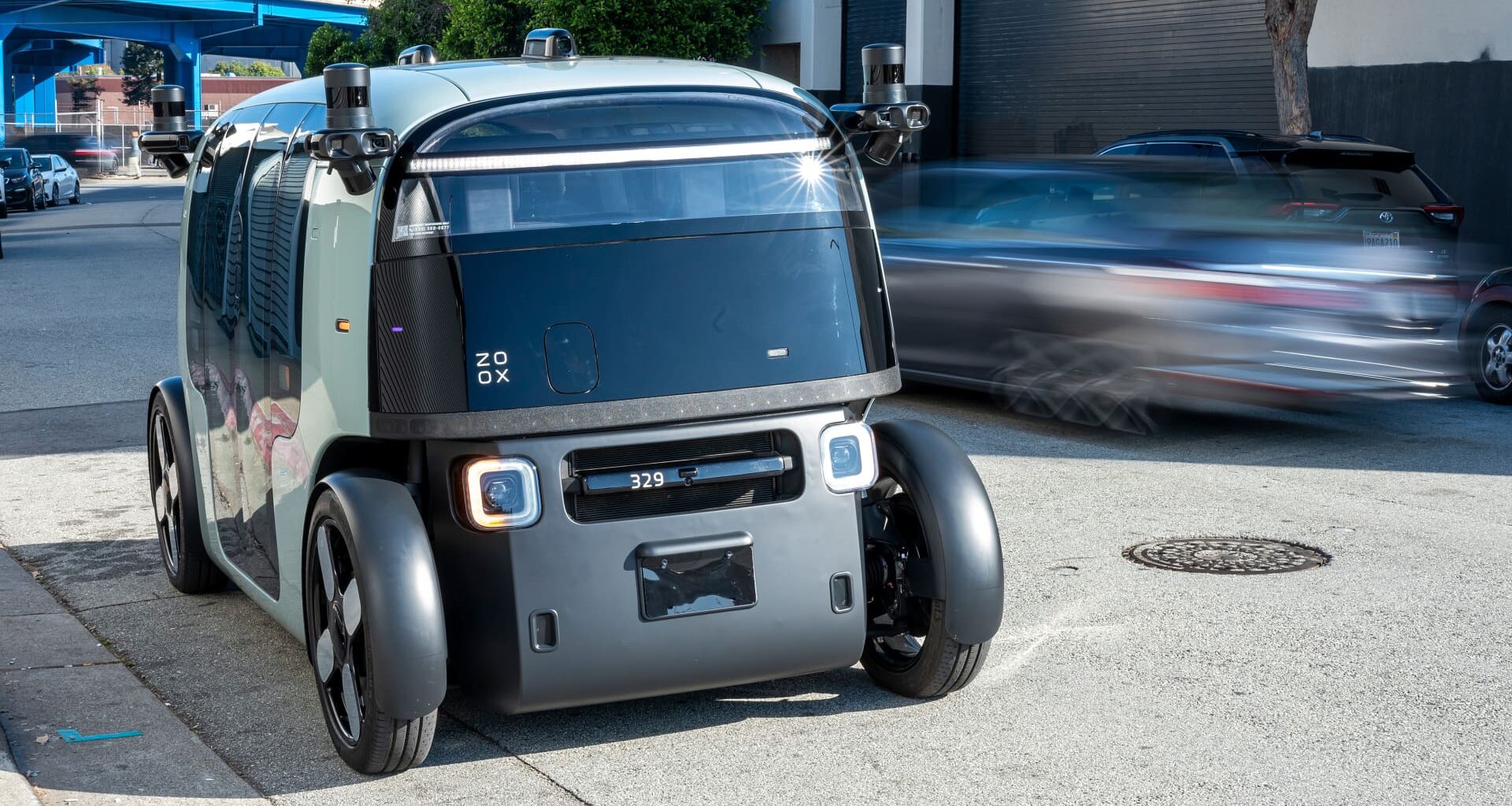 Amazon's Zoox expands robotaxi testing to Phoenix and Dallas