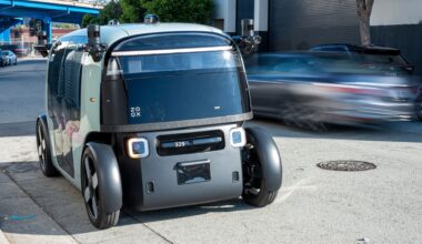 Amazon's Zoox expands robotaxi testing to Phoenix and Dallas