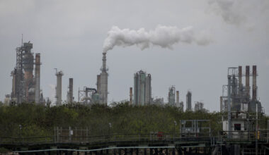 Corpus Christi water shortage deepens, threatening oil refining hub