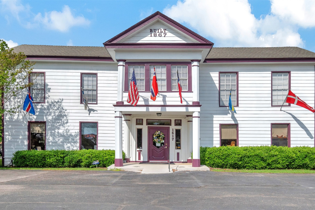 One Of Plano's Oldest Homes Is On The Market For $1.3 Million - Local Profile