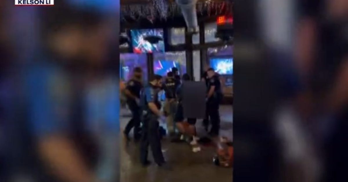 Witness recalls deadly shooting at Austin’s 6th street that left 3 dead, 14 injured