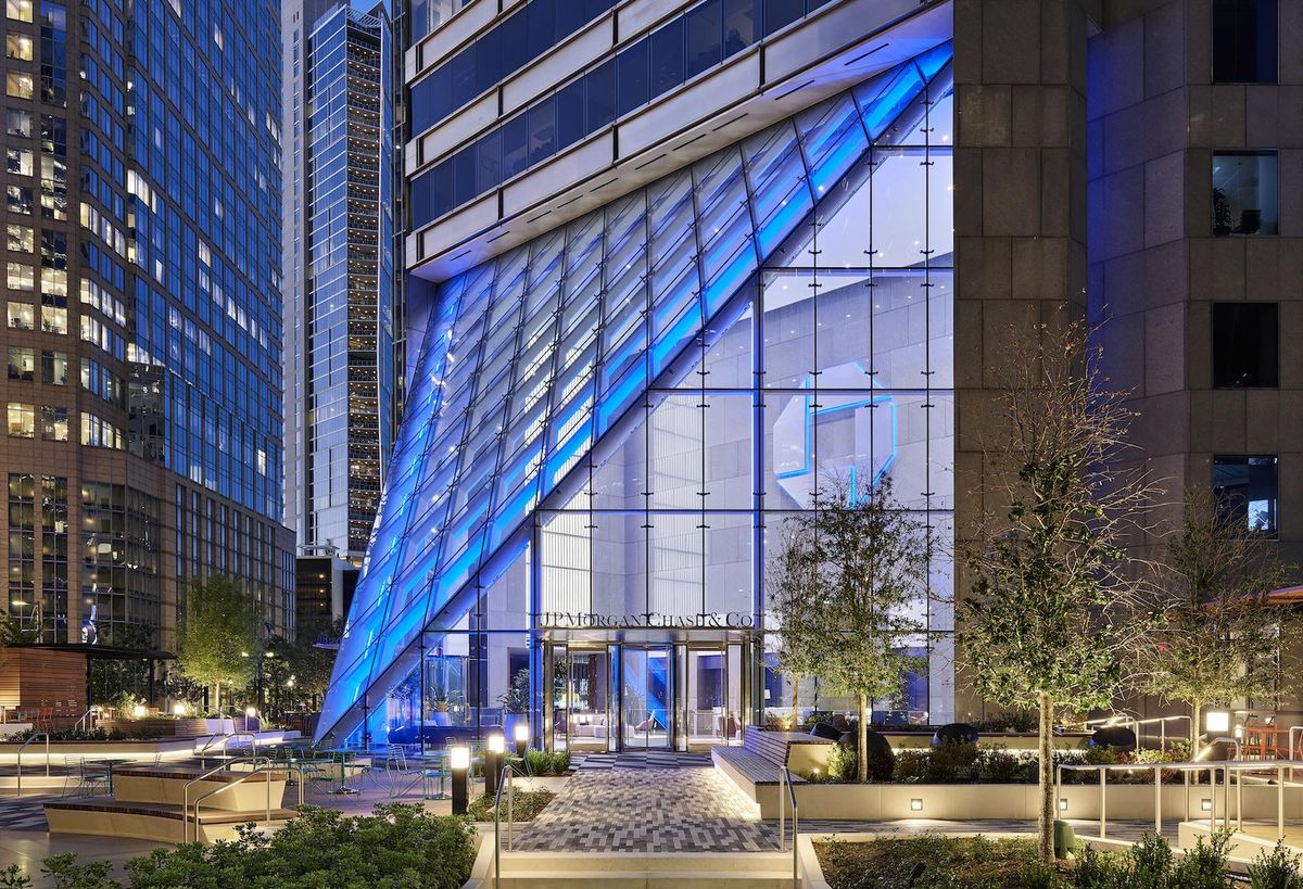 Houston Law Firm Signs 44K SF Lease At JPMorgan Chase Tower